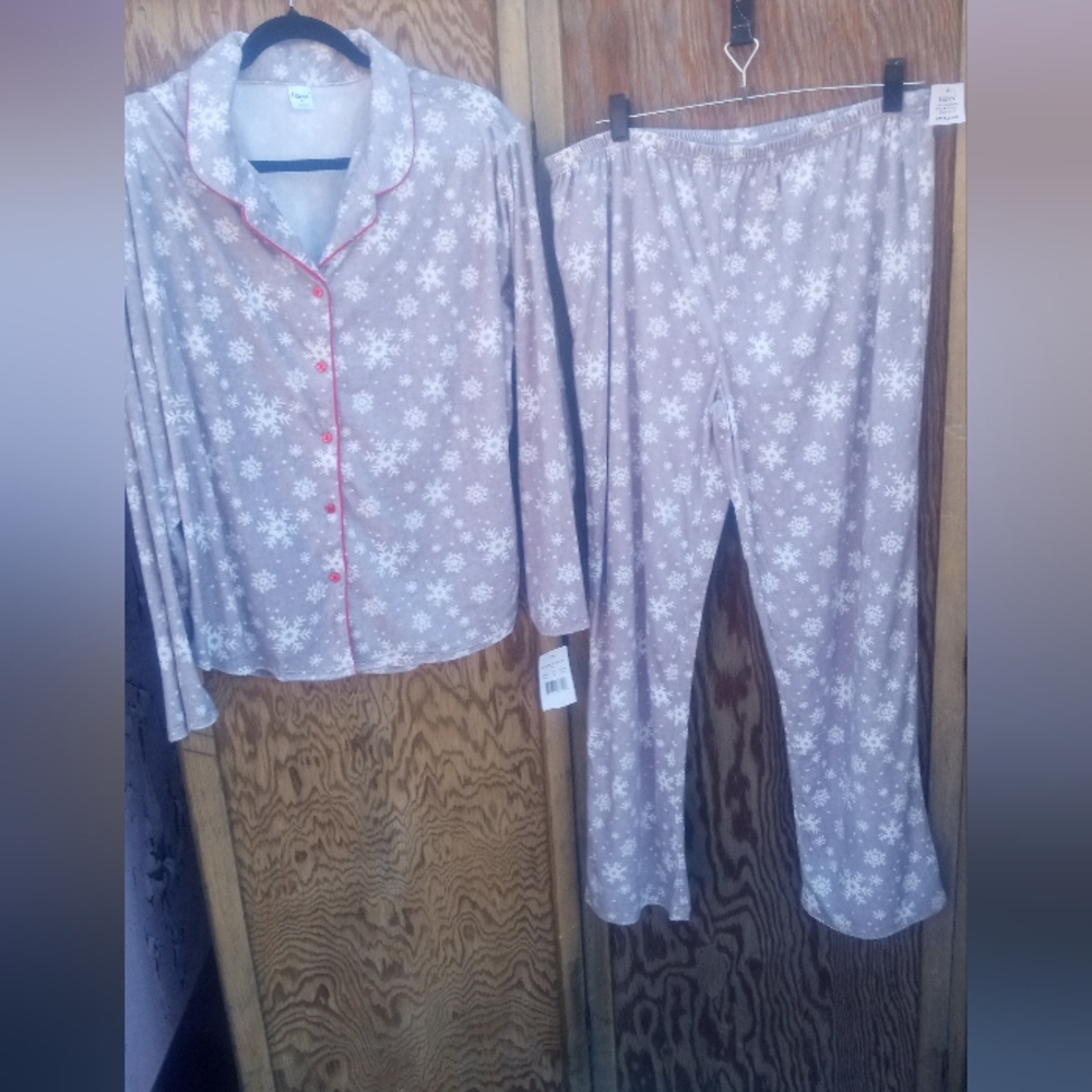 Hanes Gray Pajama Set Intimates & Sleepwear